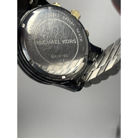 Michael Kors MK 8160 Runway Watch Unisex Working Battery - Picture 11 of 13